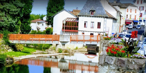 Ville de Arpajon-sur-Cère Auvergne-Rhone-Alpes Cantal 15